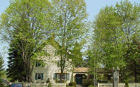 Shaker Farm Bed And Breakfast